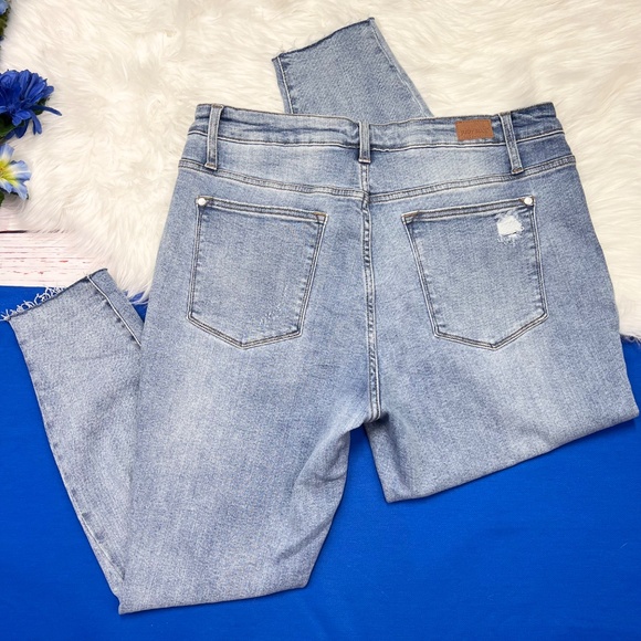 👖|•JUDY BLUE•| Skinny Fit Distressed Stretch Jeans Size 18W👖 - Picture 2 of 6